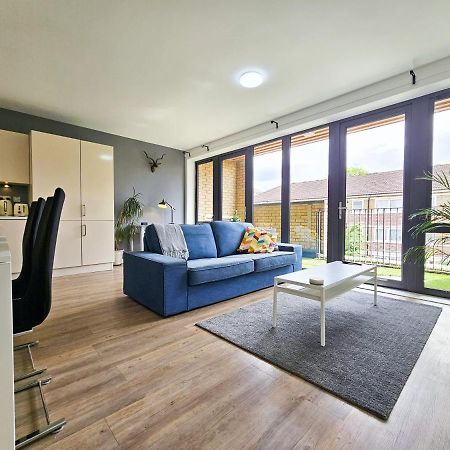 לונדון Centrally Located Spacious Flat Near Canary Wharf מראה חיצוני תמונה